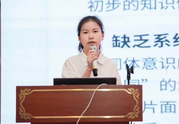 张云霞1.png